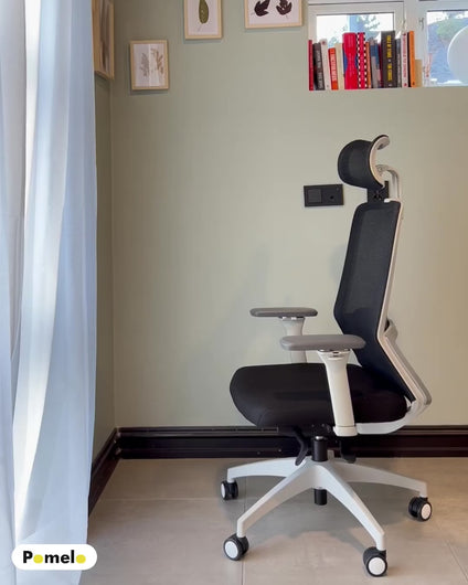 Pomelo kontorstol - svartstoff og lysegrå understell farge - ergonomisk kontorstol - Video av kontorstol med svart stoff og lysegrå understell. viser alle funksjonalitetene 